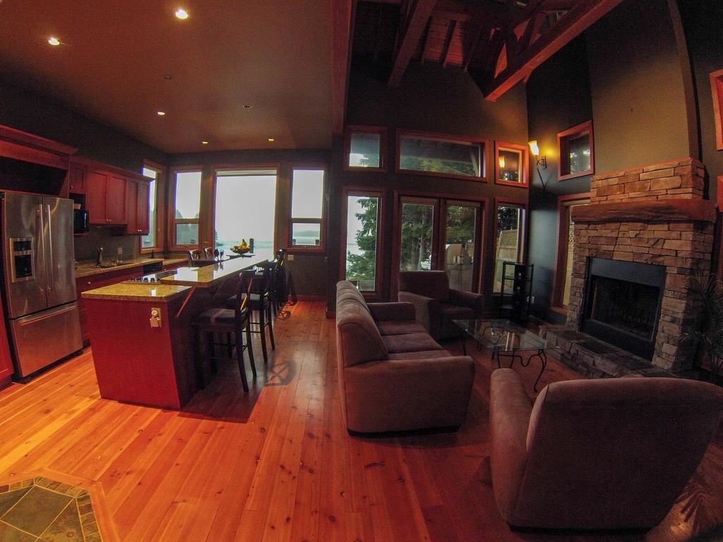 The Homestead Tofino Exterior photo